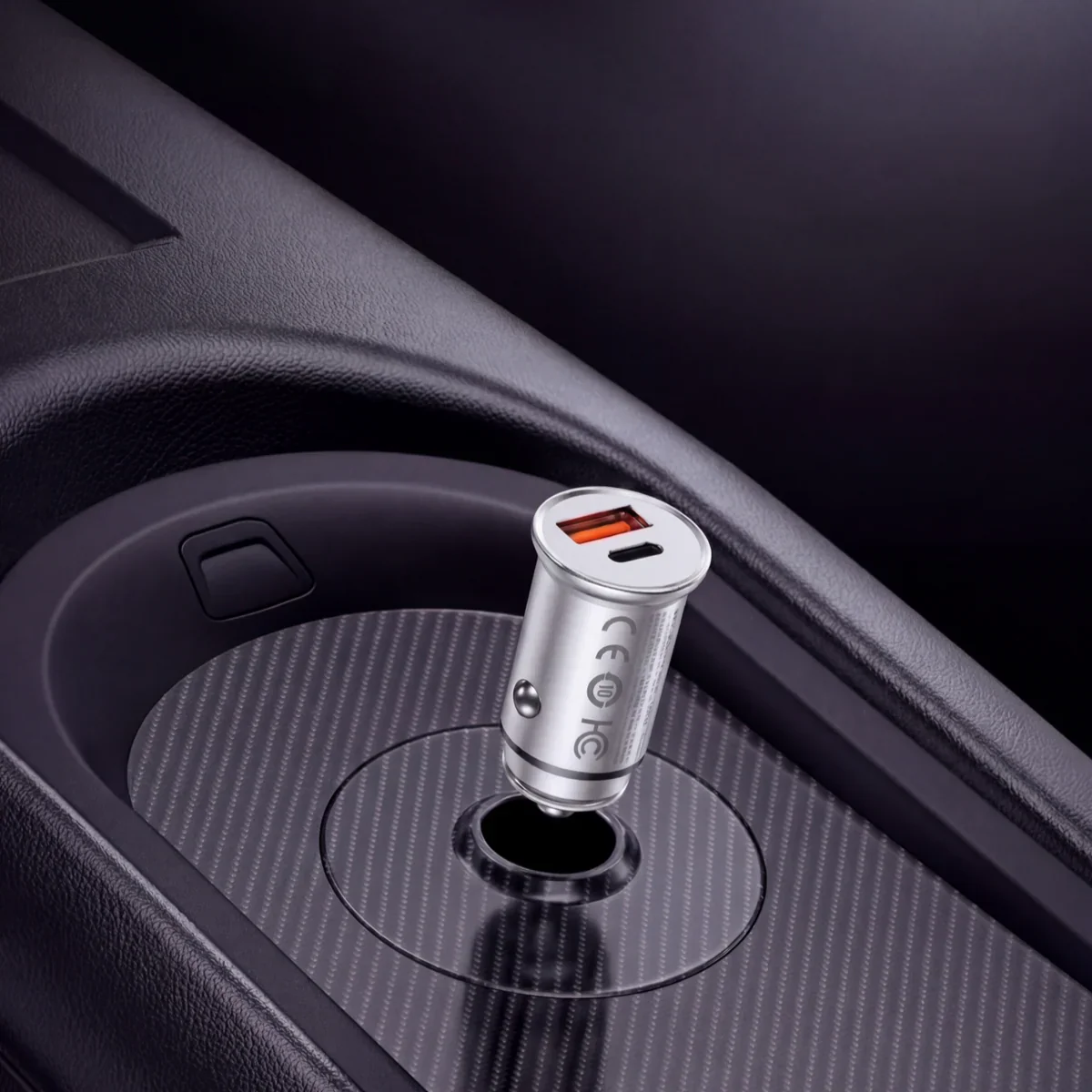 Caricabatterie veloce per auto - Image 13