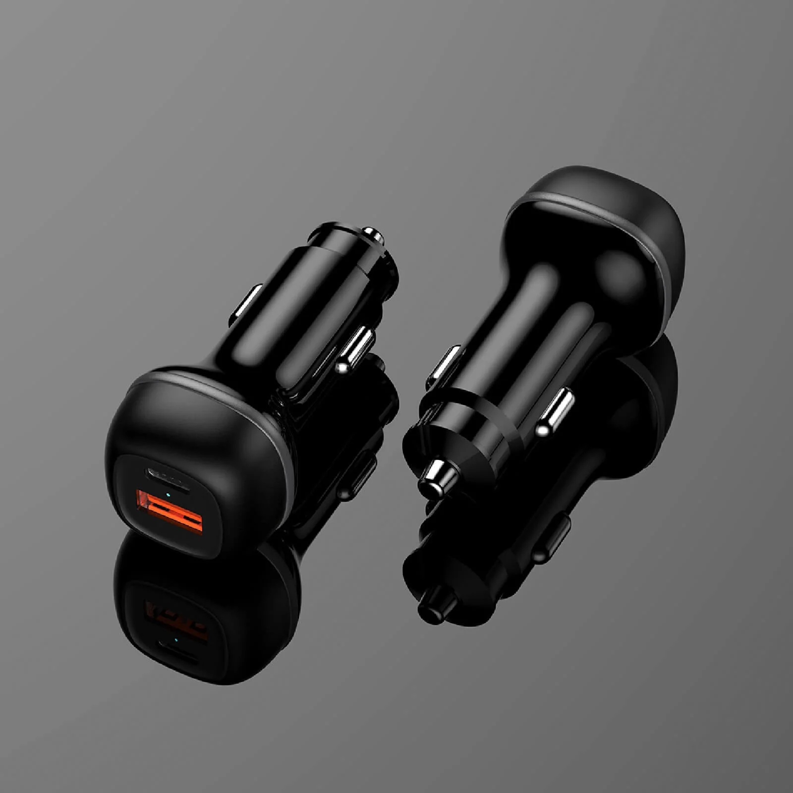Caricatore rapido da auto con doppia porta USB-C e USB-A - Image 3